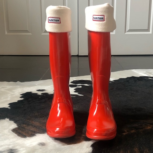 Hunter Rain Boot Tall - Picture 1 of 8
